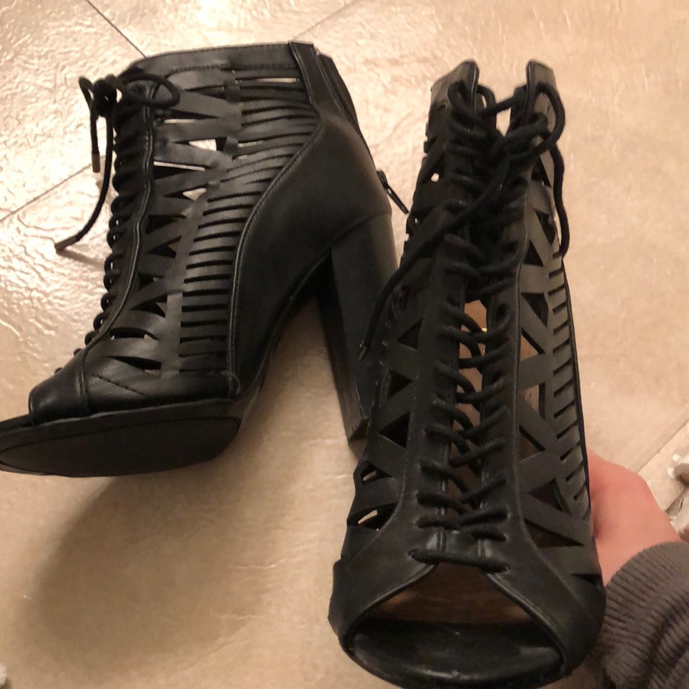 Lace up leather booties size 6